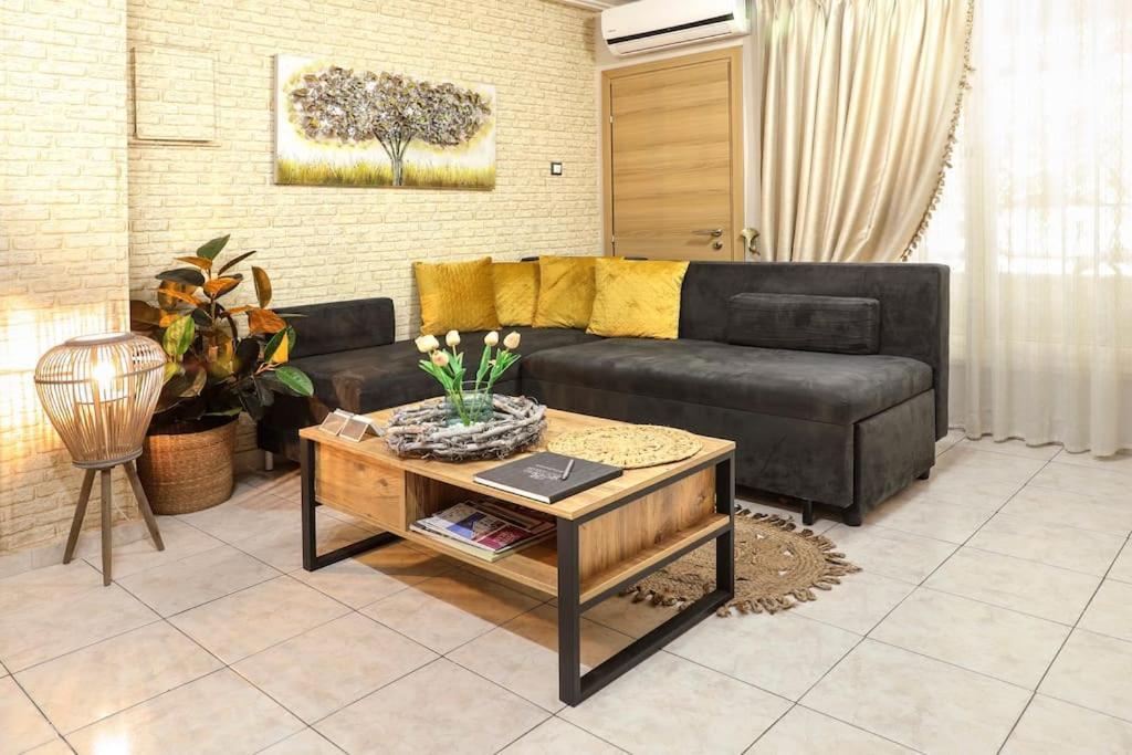 Iris Cozy House Με Ανεξάρτητη Είσοδο Leilighet Volos Eksteriør bilde